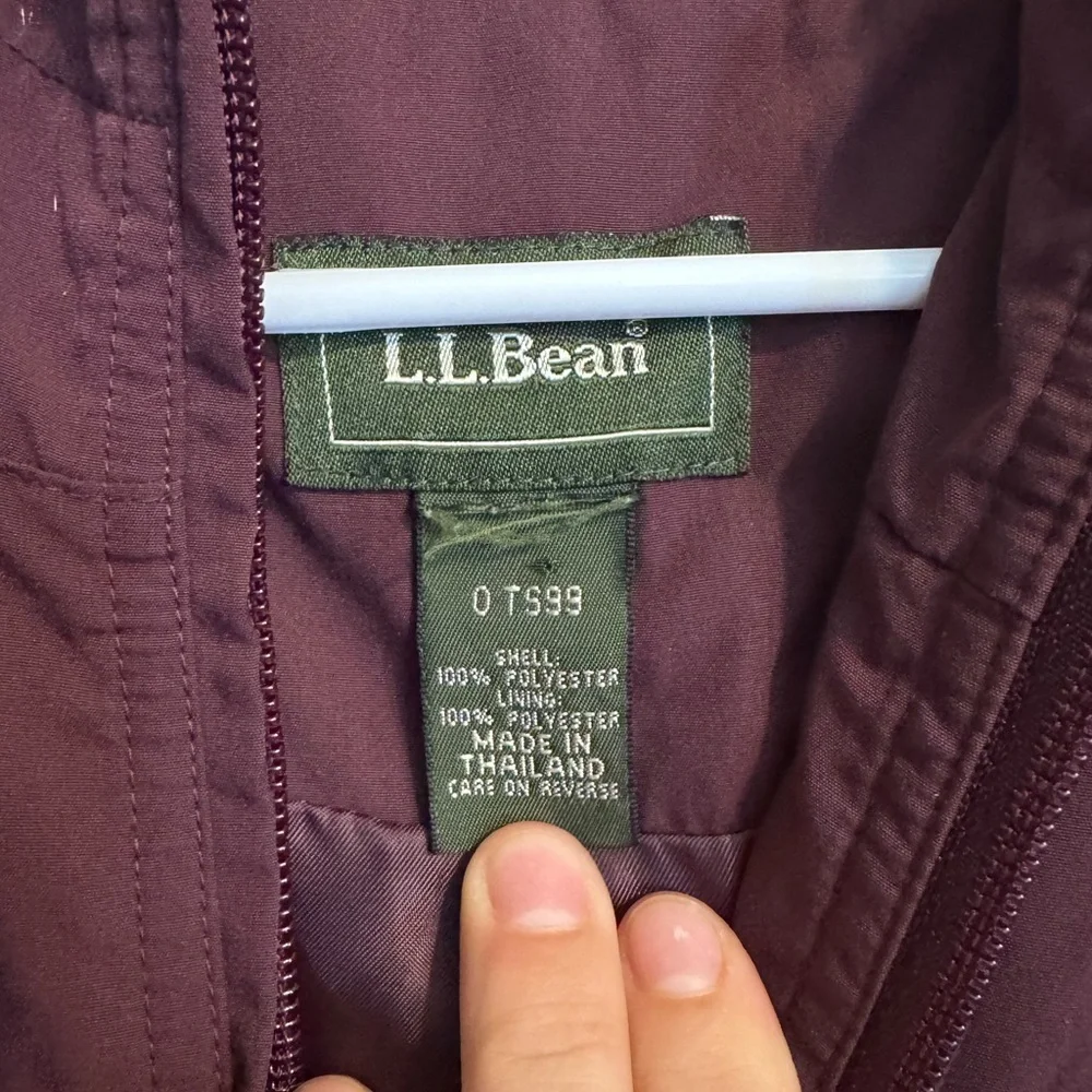 LL Bean Women's Poly Wool Lined Hooded Zip Trench Jacket in Burgundy - Picture 2 of 10